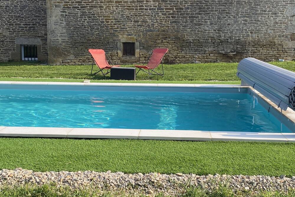 Photo of Outdoor in Le Val-d'Esnoms