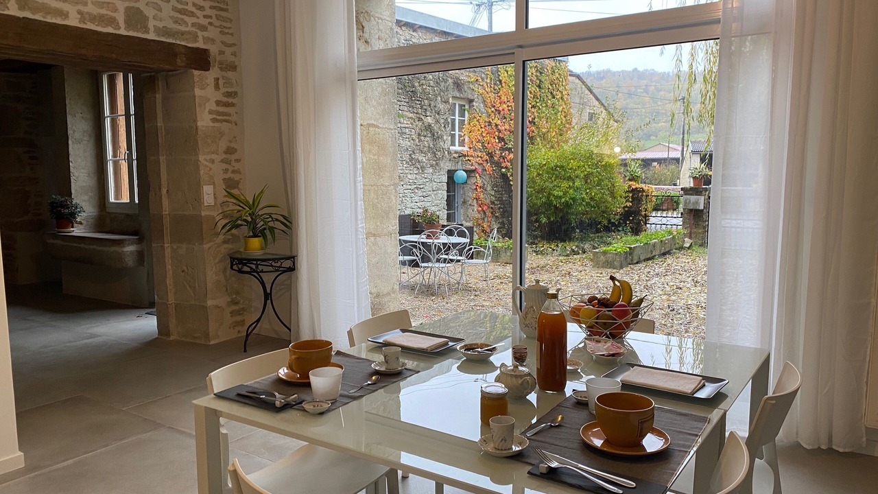 Photo of Others in Le Val-d'Esnoms