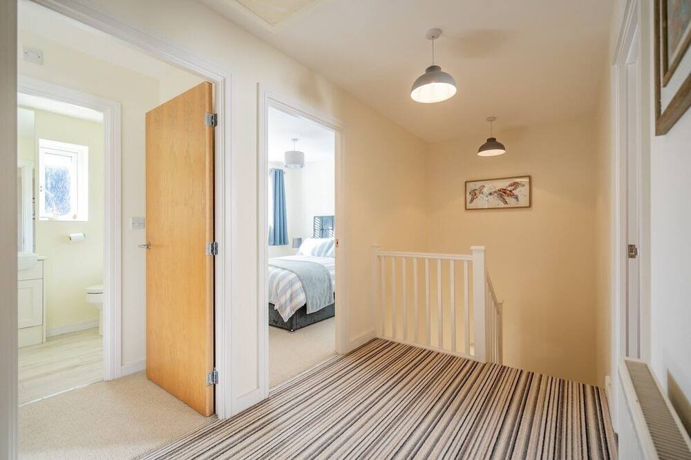 Photo of Others in Crynant