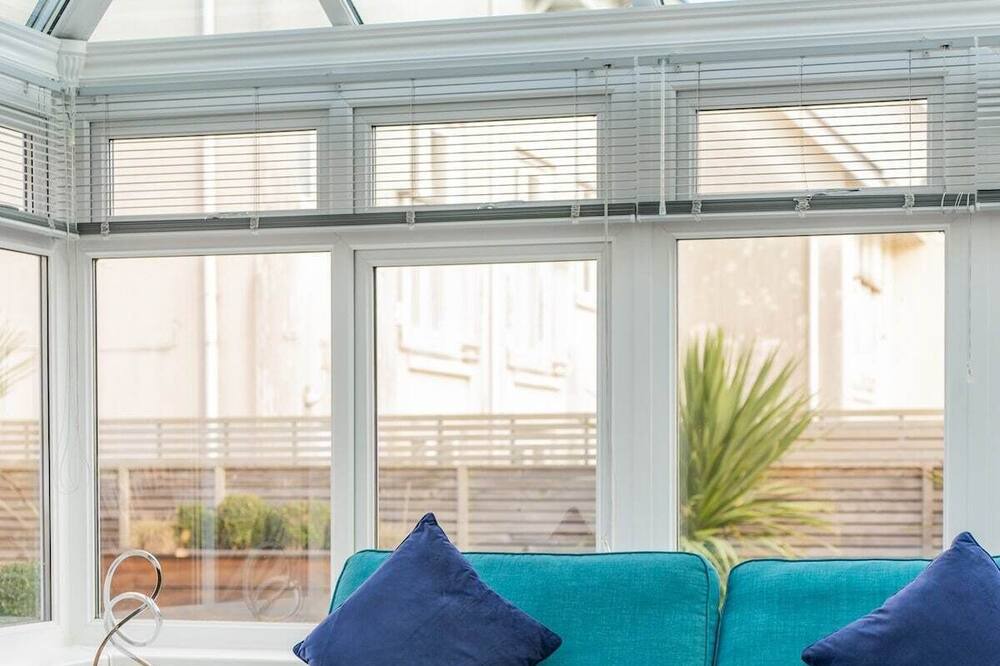 Photo of Livingroom in Crynant