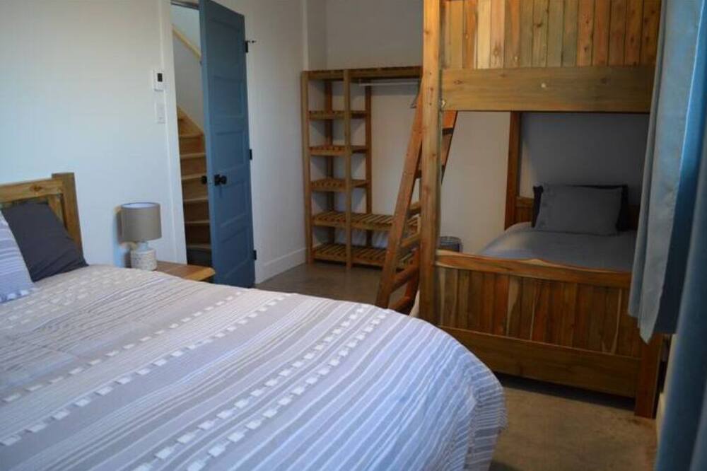 Photo of Bedroom in Pointe-au-Pere