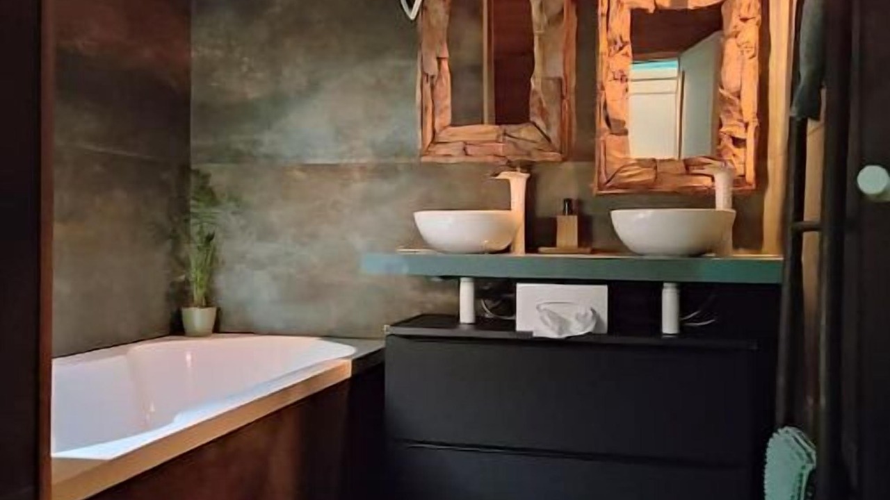 Photo of Bathroom in Loupian