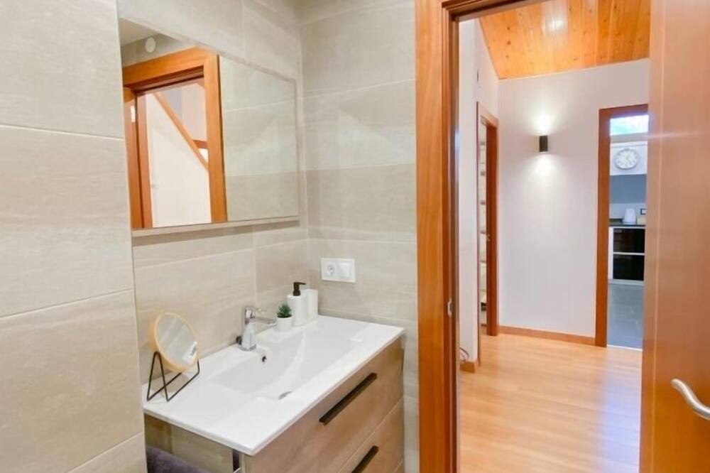 Photo of Bathroom in Encamp