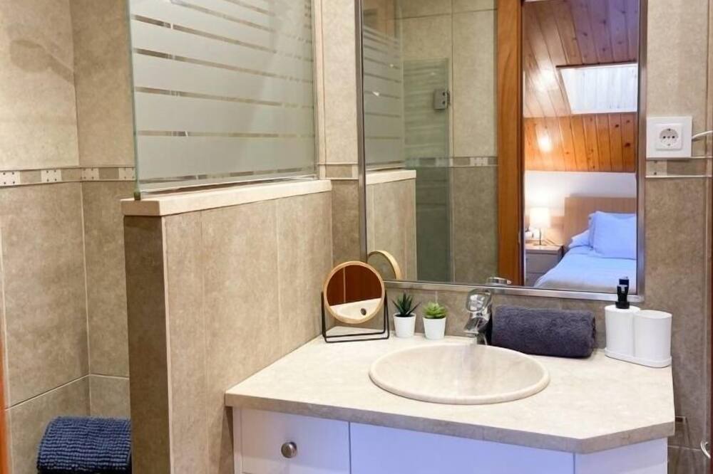 Photo of Bathroom in Encamp
