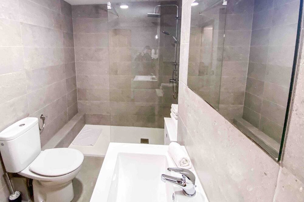 Photo of Bathroom in Encamp