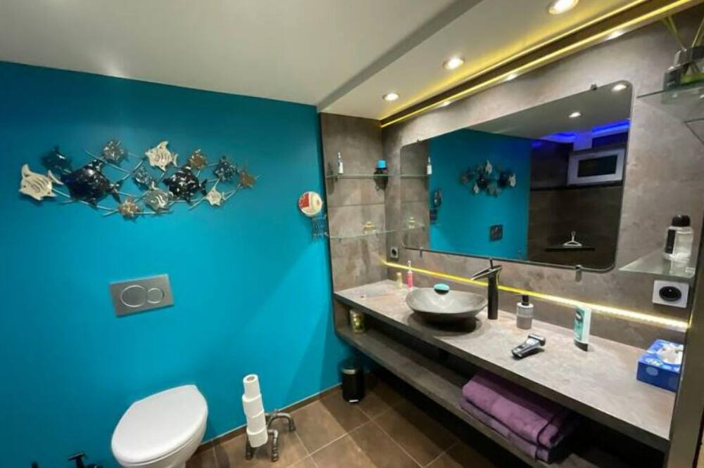 Photo of Bathroom in Mouroux