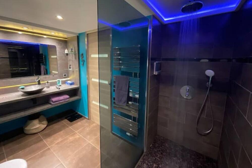 Photo of Bathroom in Mouroux