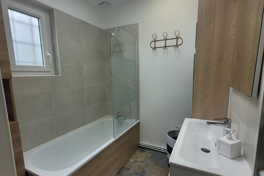 Photo of Bathroom in Le Trait