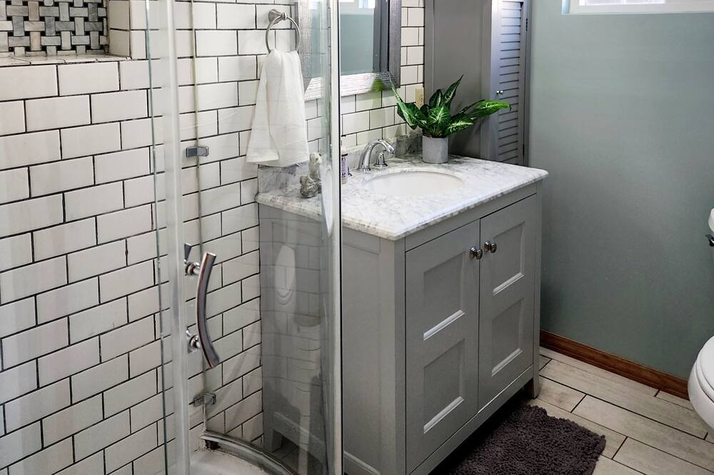 Photo of Bathroom in Monte Vista