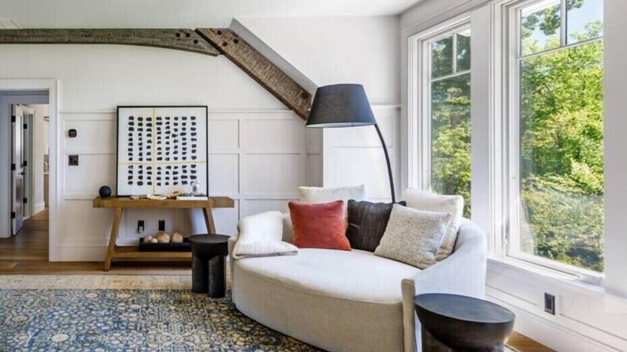 Photo of Livingroom in Lexington