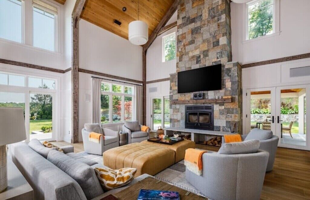 Photo of Livingroom in Lexington