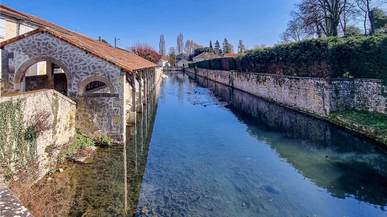 Photo of Outdoor in Raix