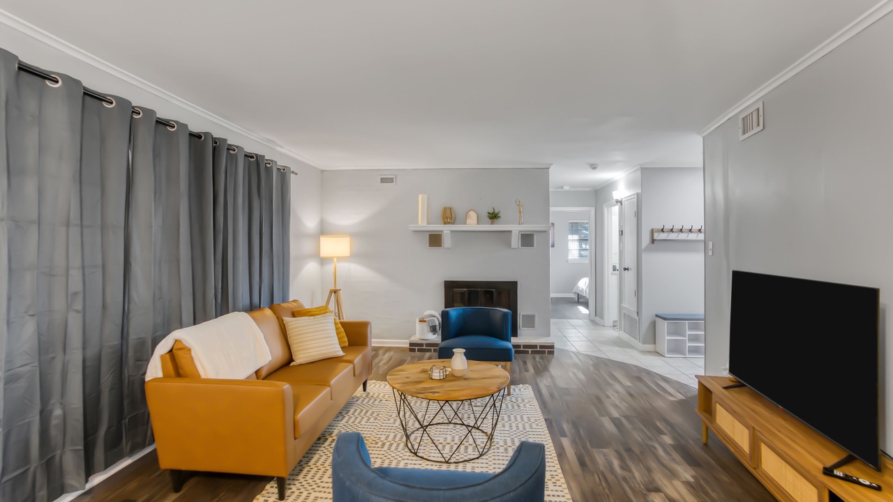 Photo of Livingroom in Jacksonville