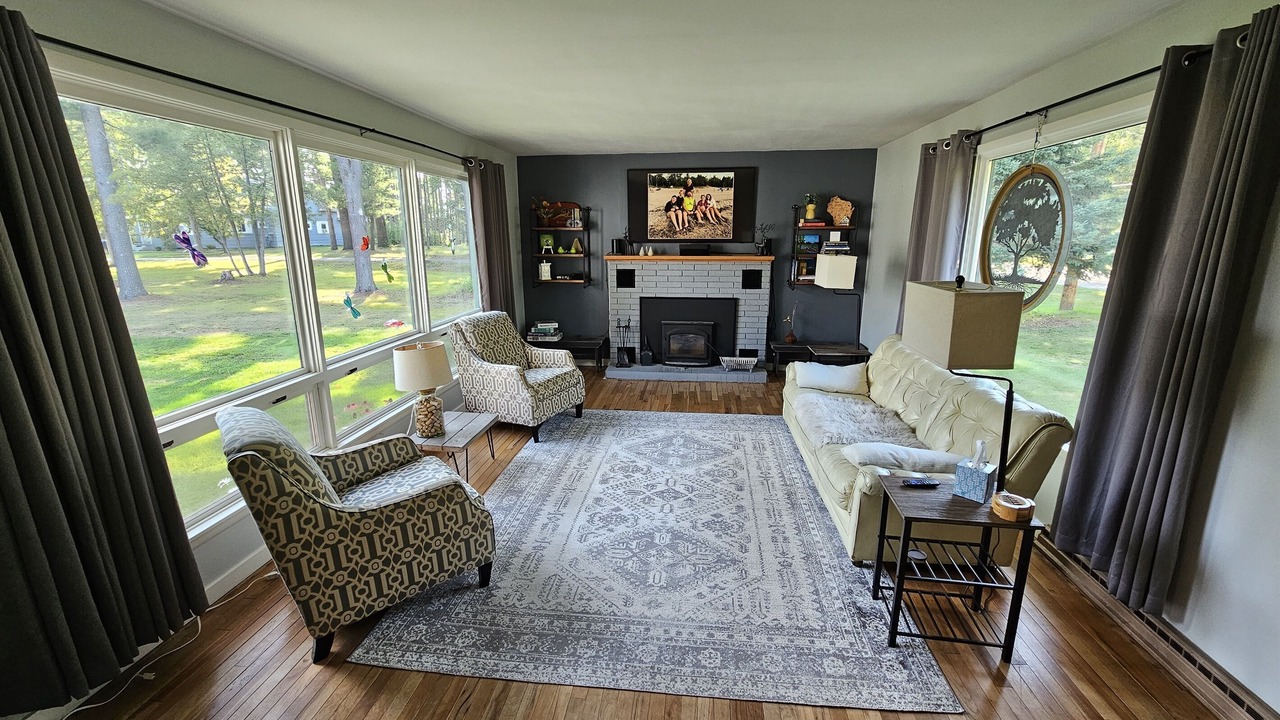 Photo of Livingroom in Tomahawk