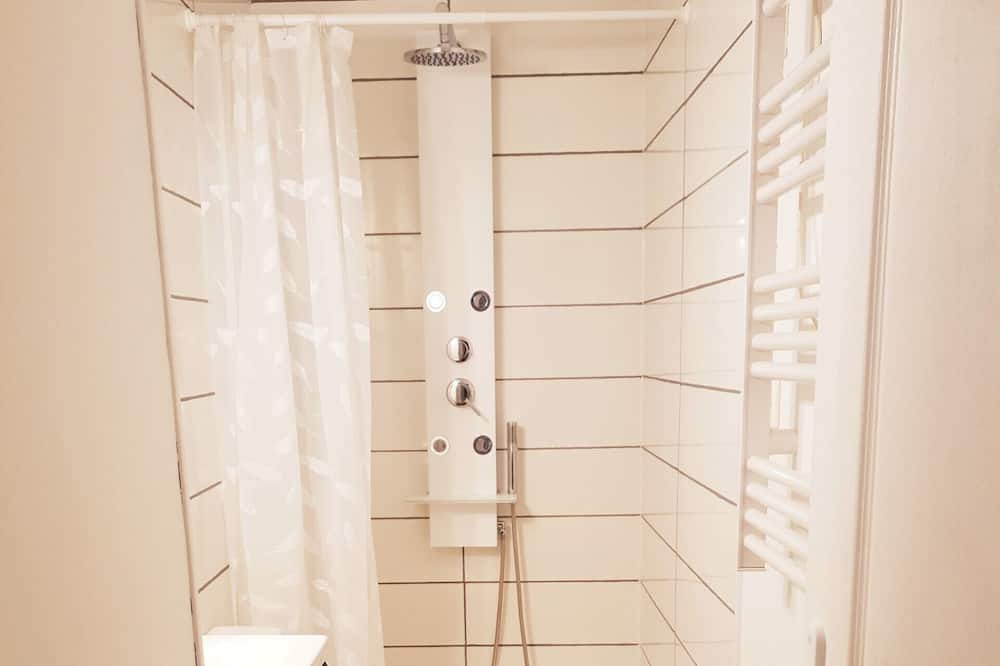 Photo of Bathroom in Villegailhenc