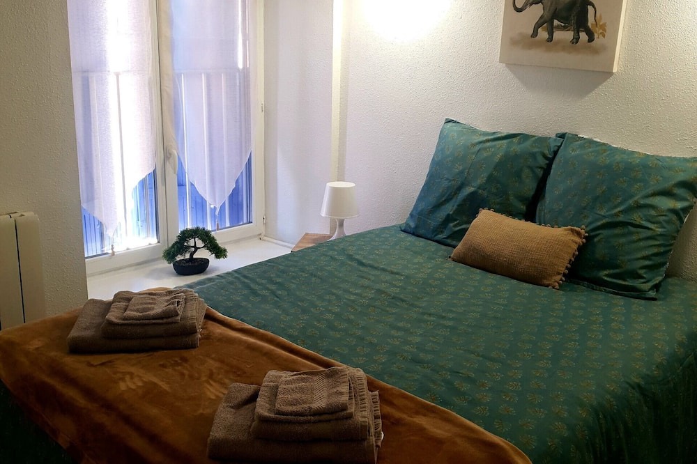 Photo of Bedroom in Villegailhenc