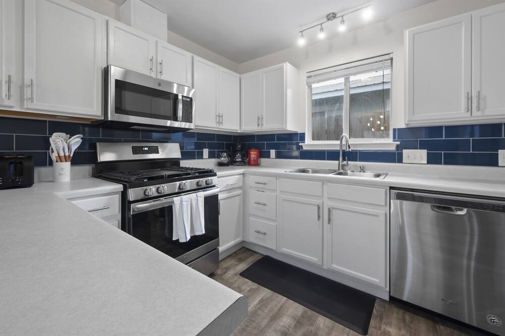Photo of Kitchen in Chestnut