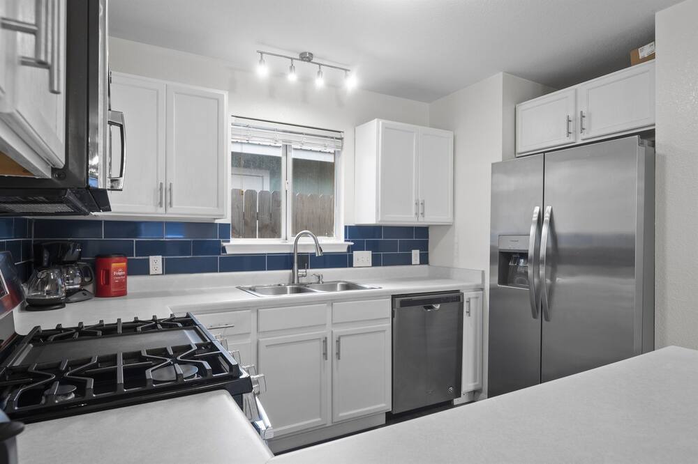 Photo of Kitchen in Chestnut