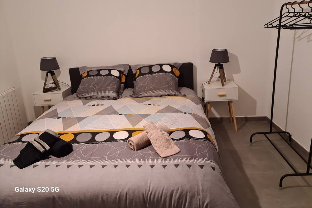 Photo of Bedroom in Bleneau