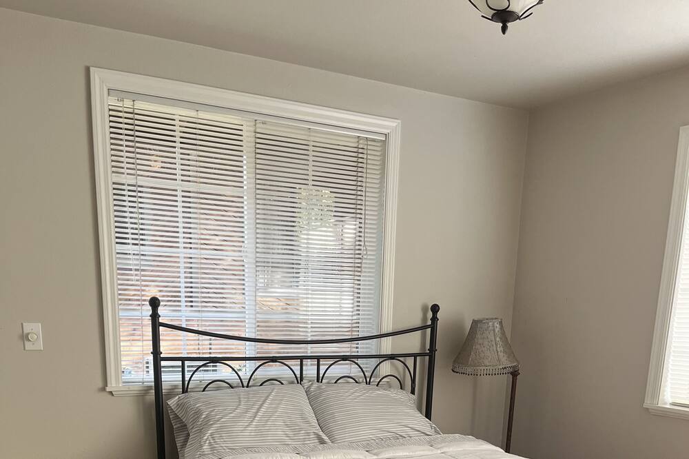 Photo of Bedroom in Cedar Ridge
