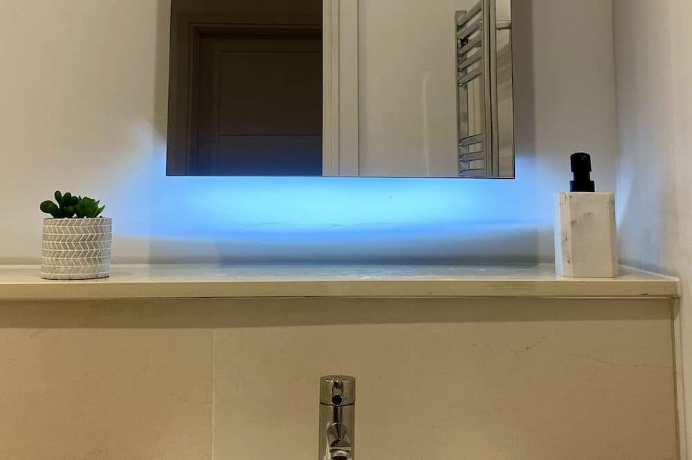 Photo of Bathroom in Sutton Central