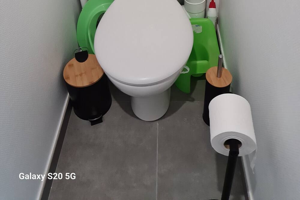 Photo of Bathroom in Bleneau