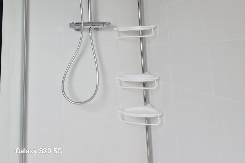 Photo of Bathroom in Bleneau