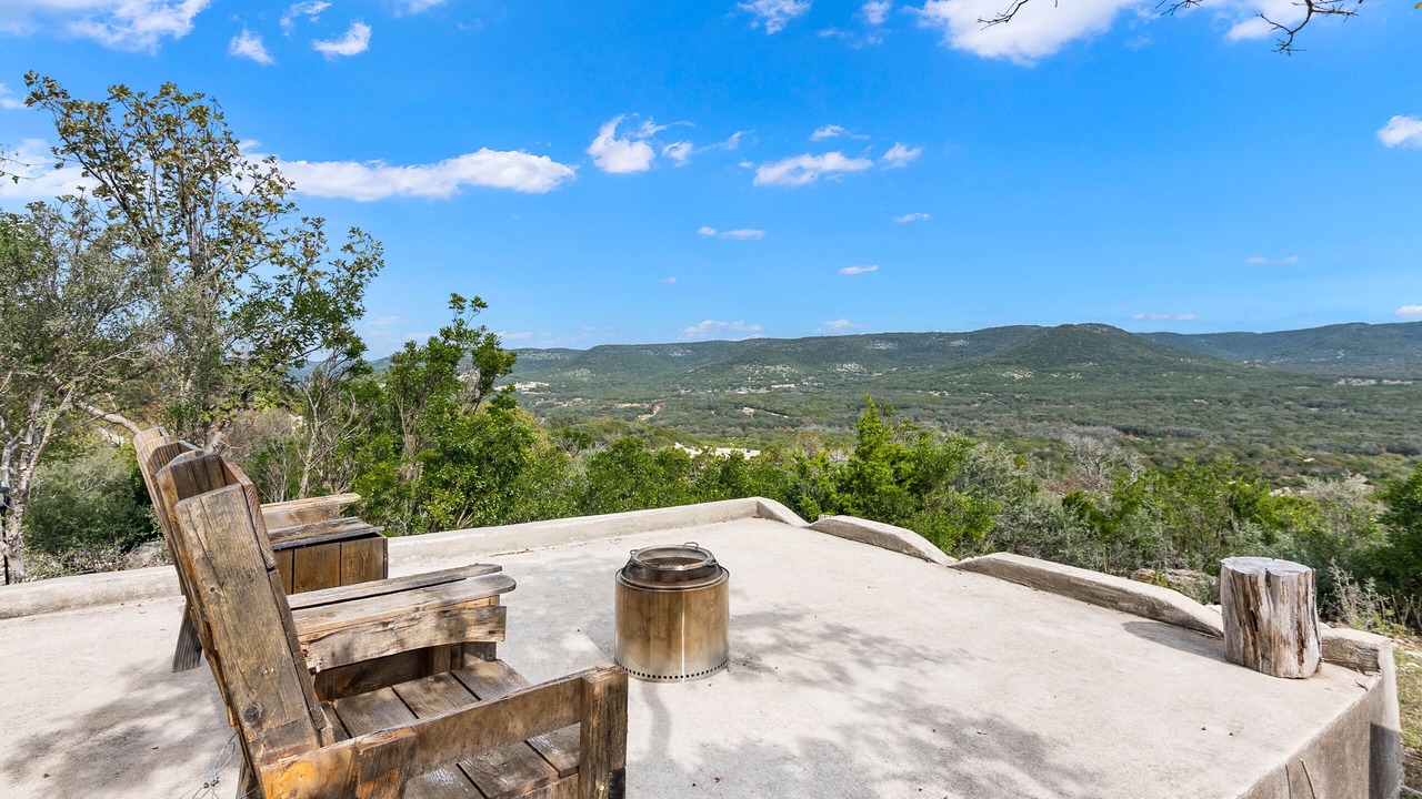 Photo of Outdoor in Utopia