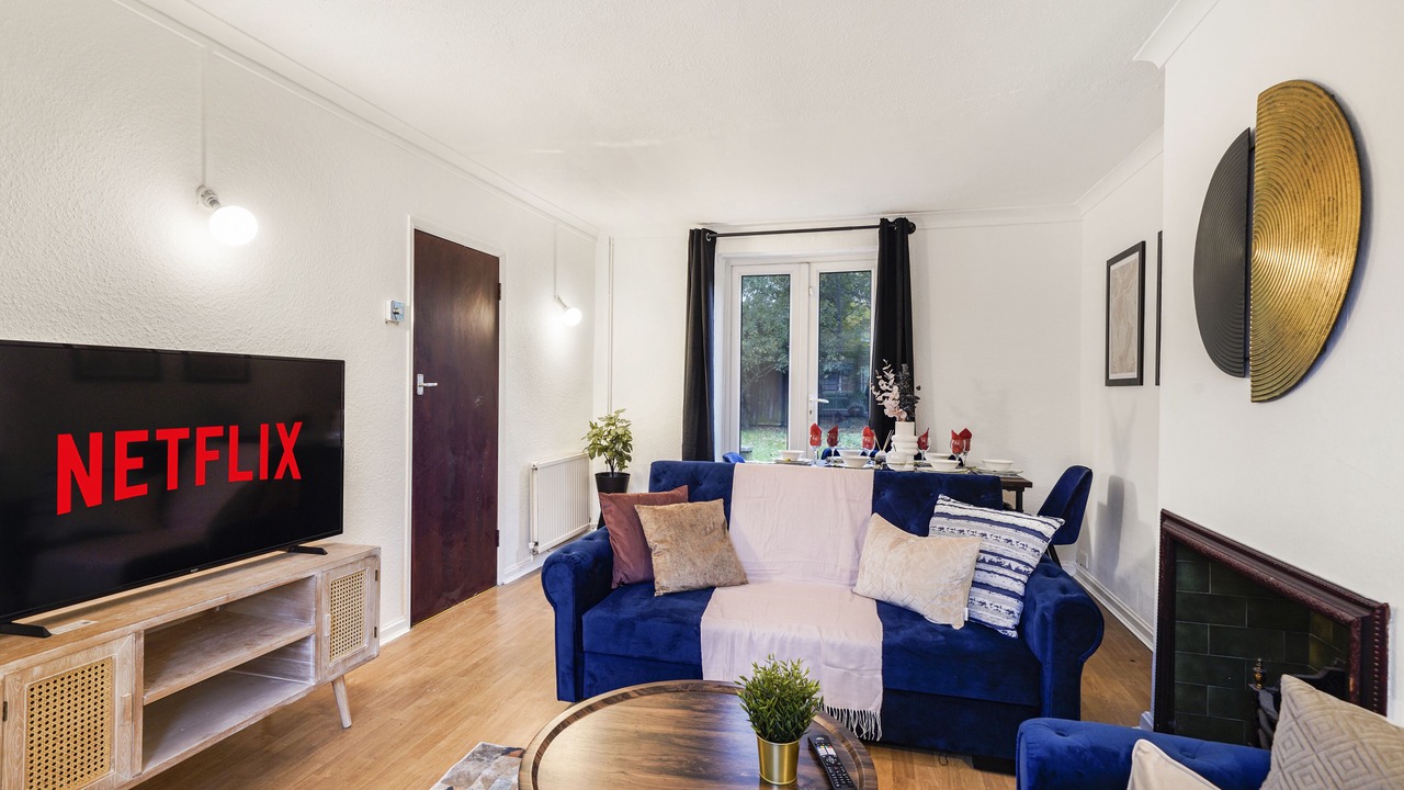 Photo of Others in College Park and Old Oak