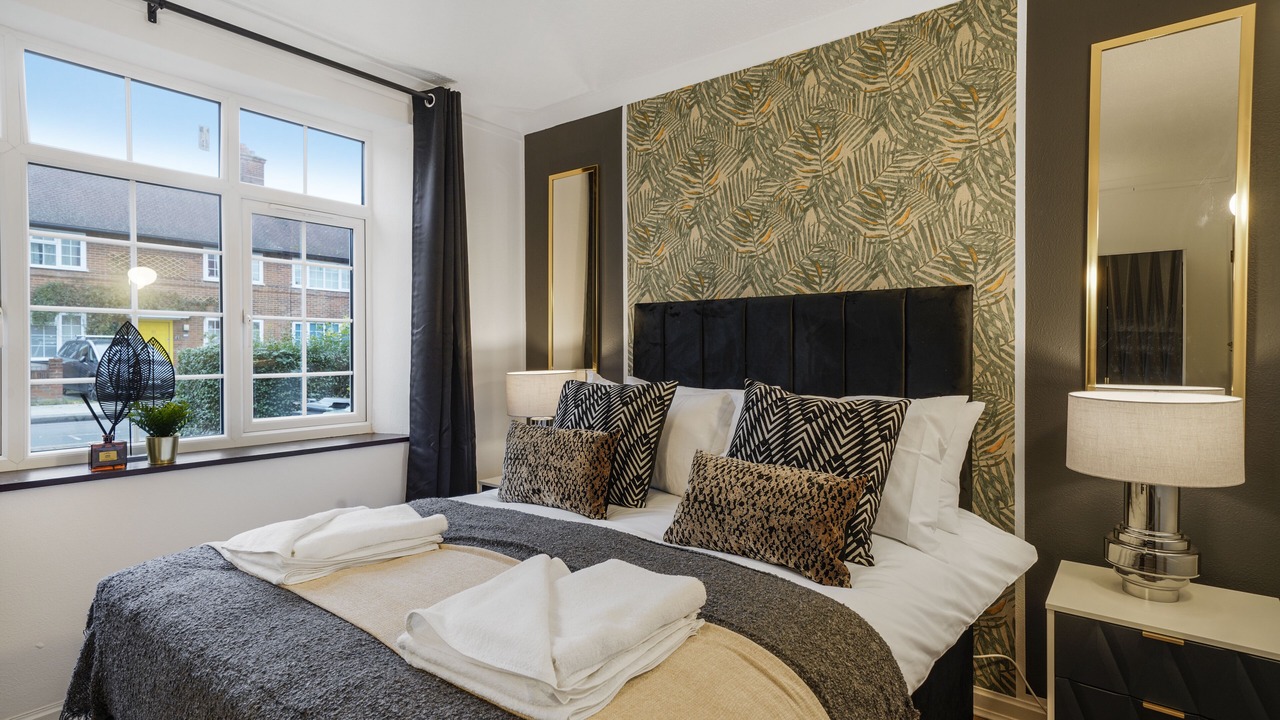 Photo of Others in College Park and Old Oak