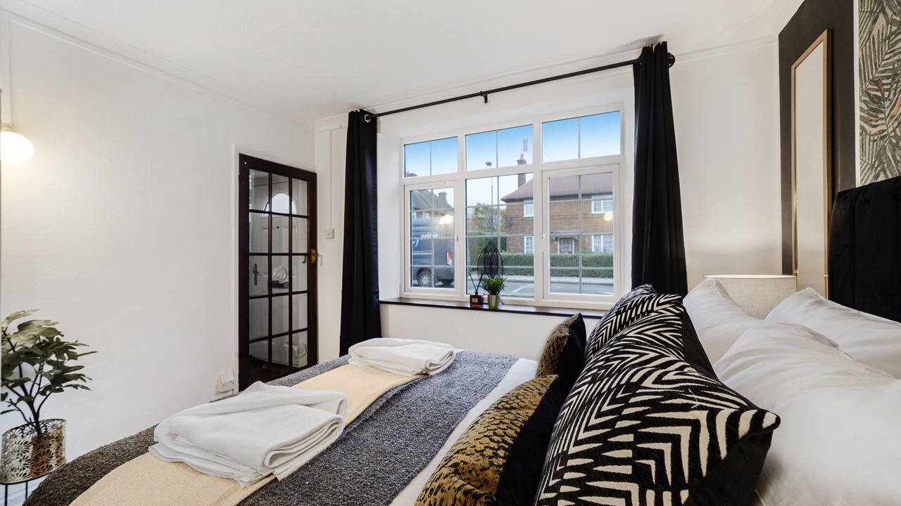 Photo of Others in College Park and Old Oak