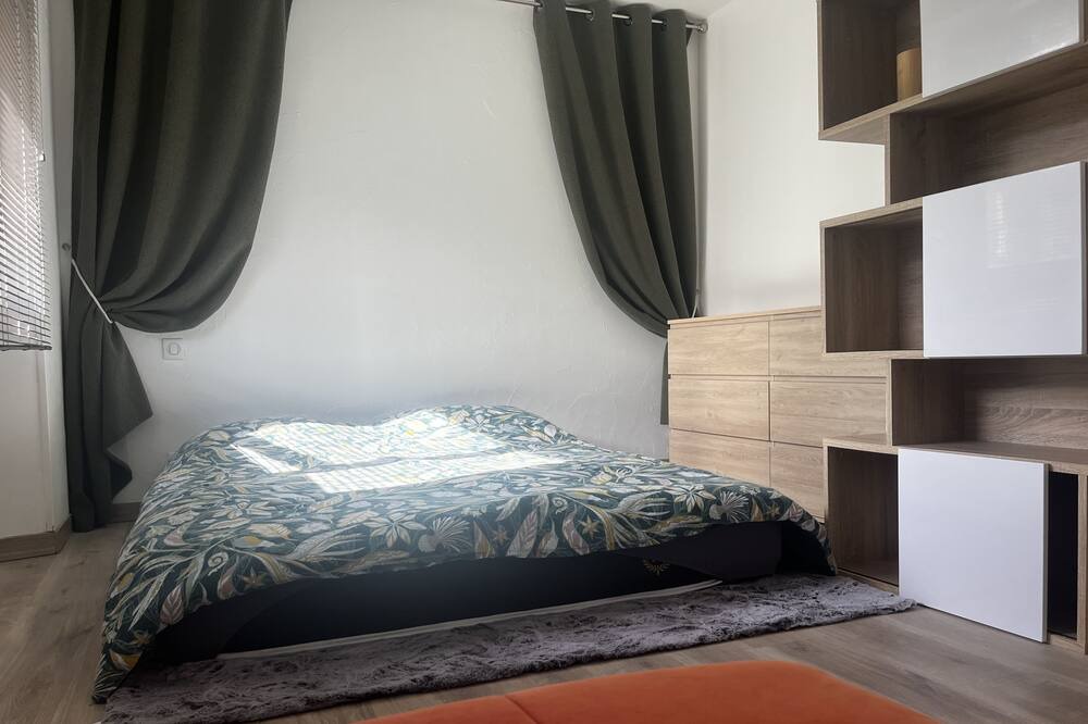 Photo of Bedroom in Saint-Beron