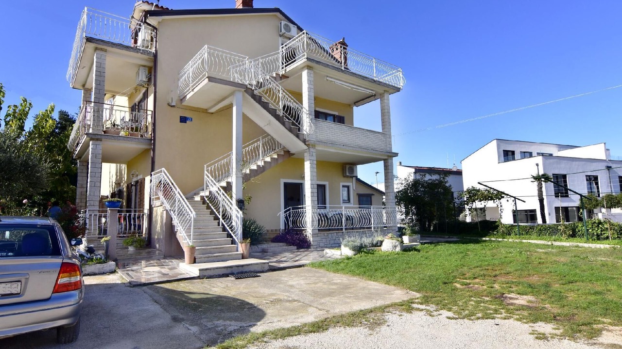 Photo of Outdoor in Basanija