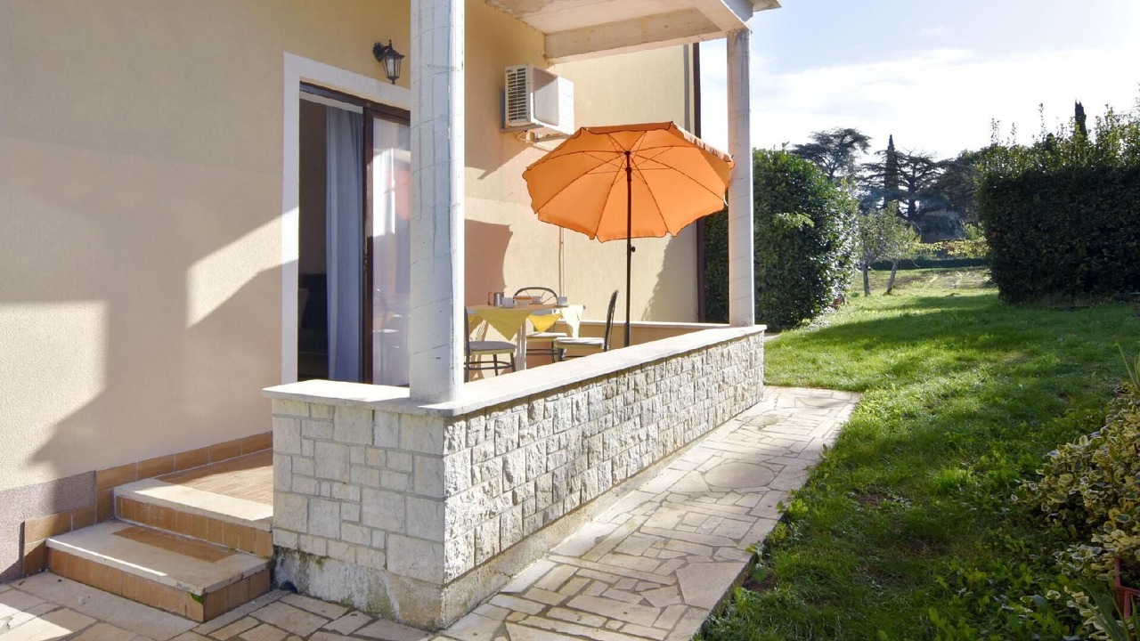 Photo of Outdoor in Basanija