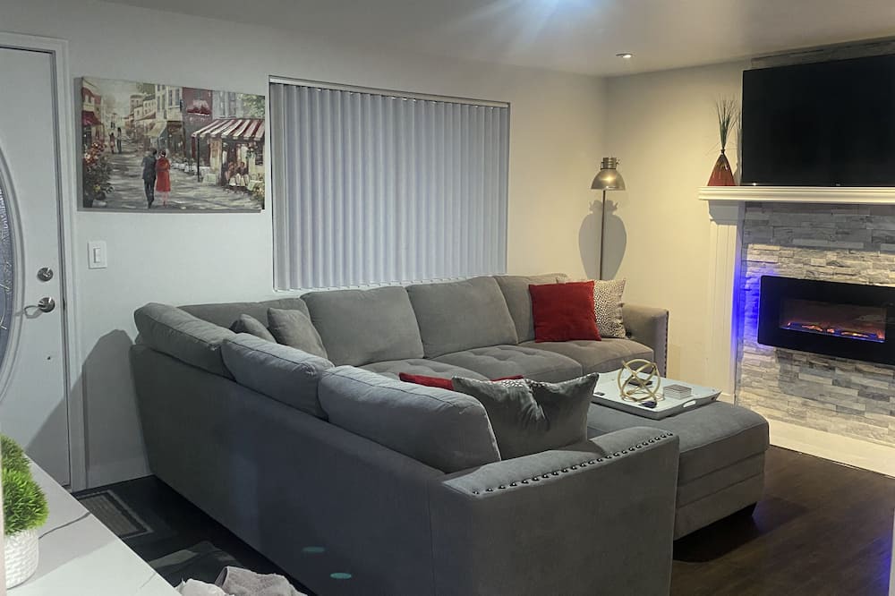 Photo of Livingroom in Lewiston