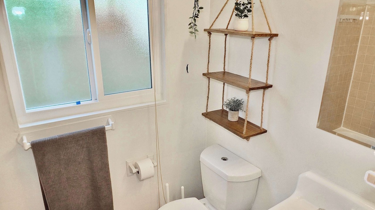 Photo of Bathroom in Belmont Shore