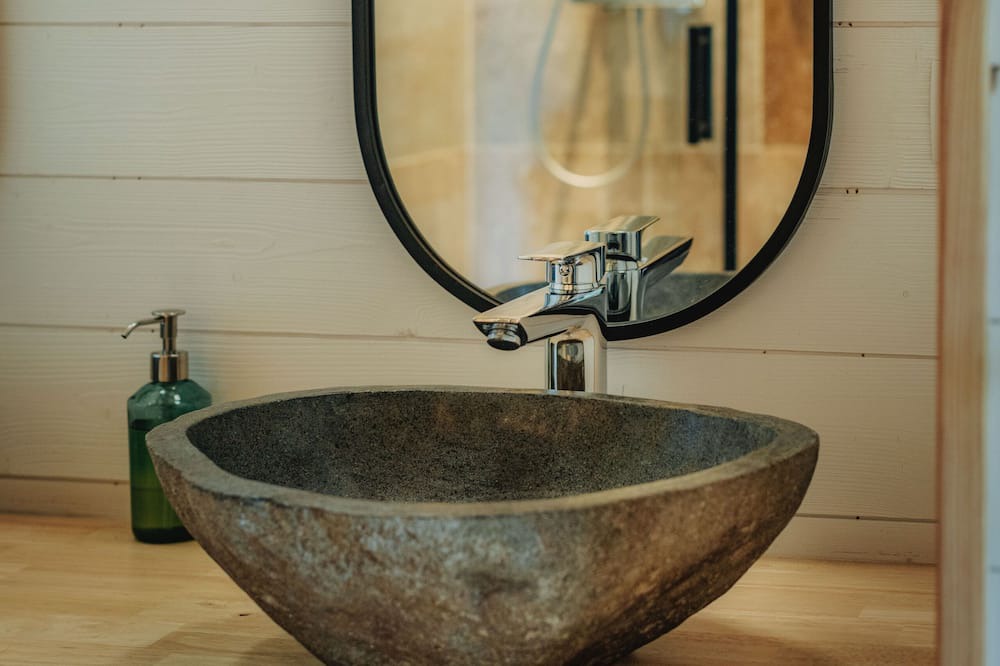 Photo of Bathroom in Gomene