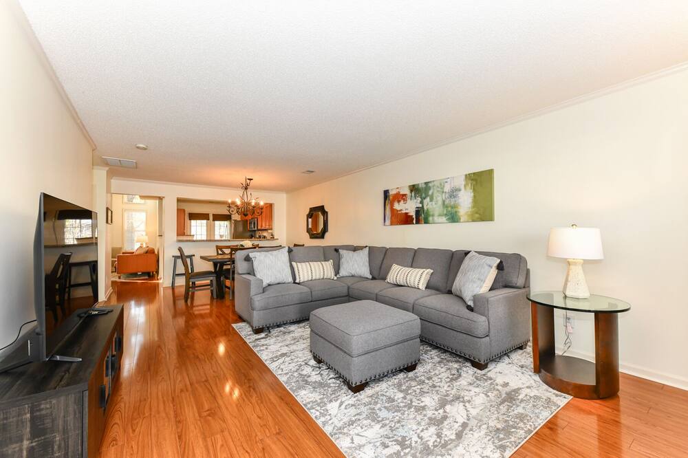 Photo of Livingroom in Greensboro