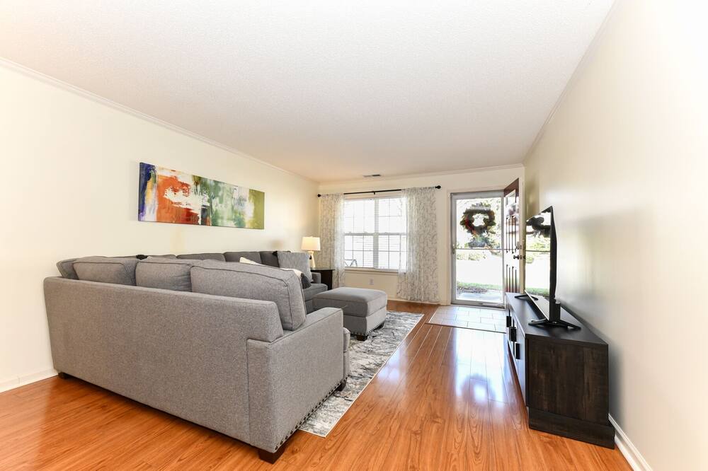 Photo of Livingroom in Greensboro