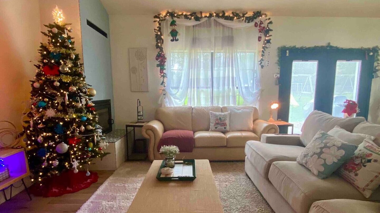 Photo of Livingroom in Cedar Creek