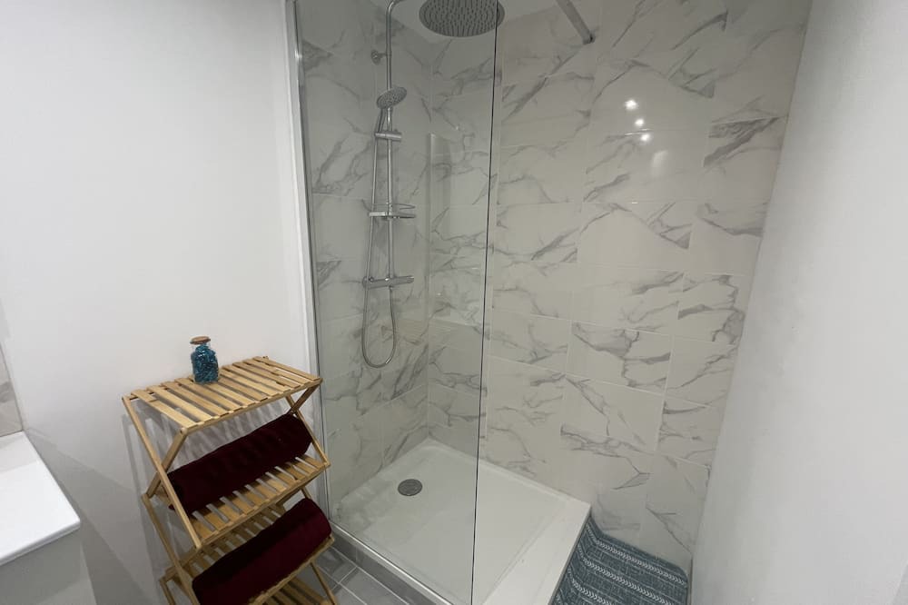 Photo of Bathroom in Pontcarre