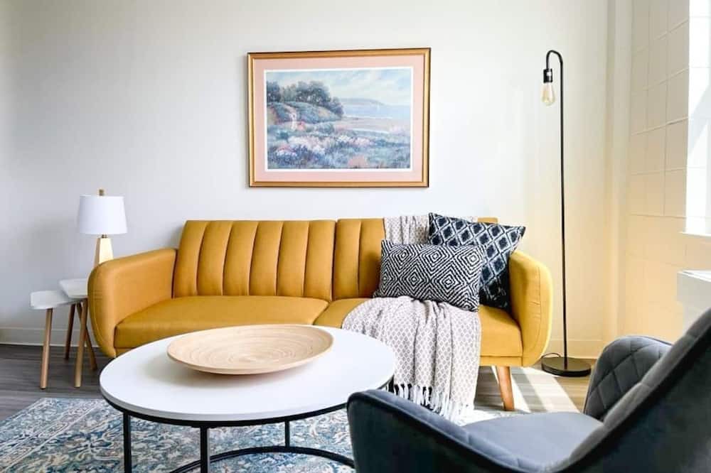 Photo of Livingroom in Walnut Hills