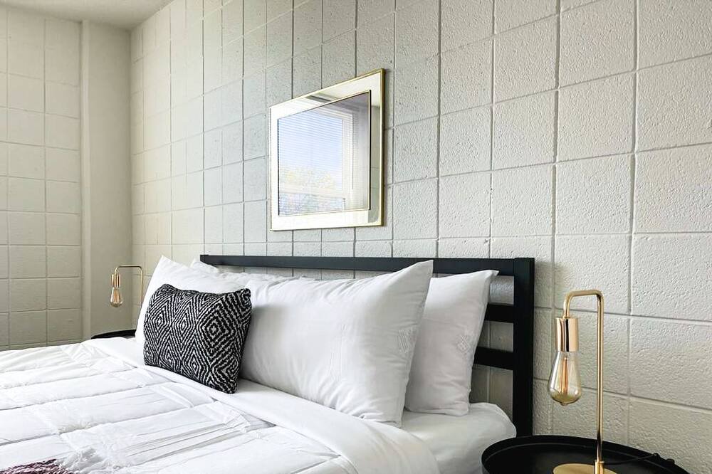 Photo of Bedroom in Walnut Hills