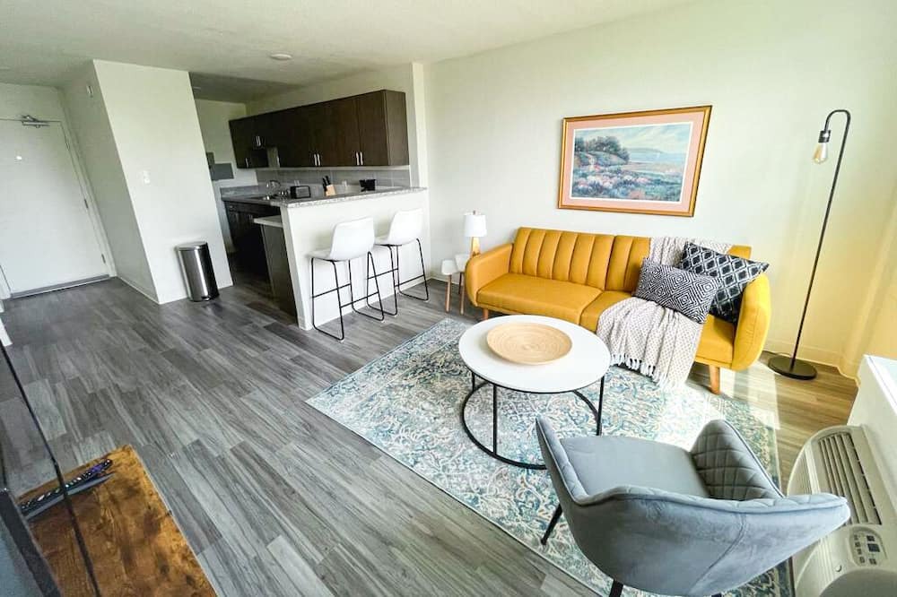 Photo of Livingroom in Walnut Hills