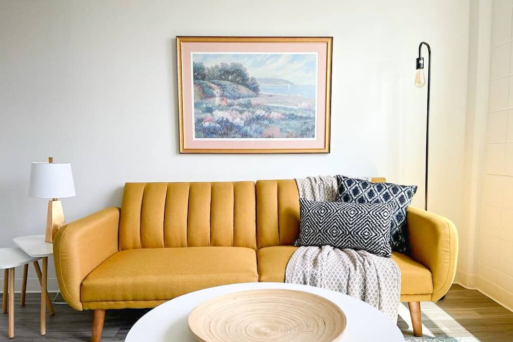 Photo of Livingroom in Walnut Hills