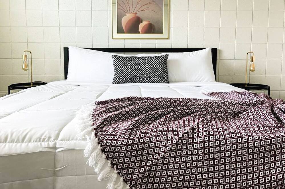 Photo of Bedroom in Walnut Hills