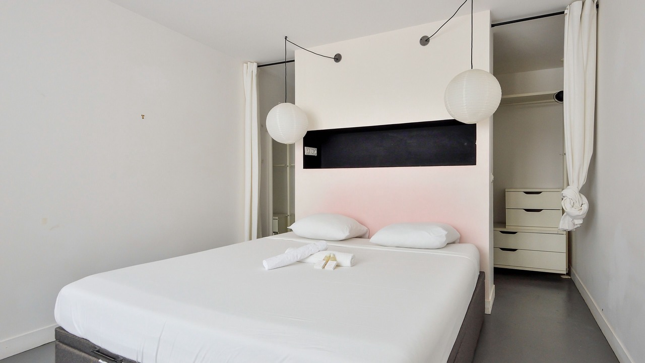Photo of Bedroom in Les Puces de Saint-Ouen
