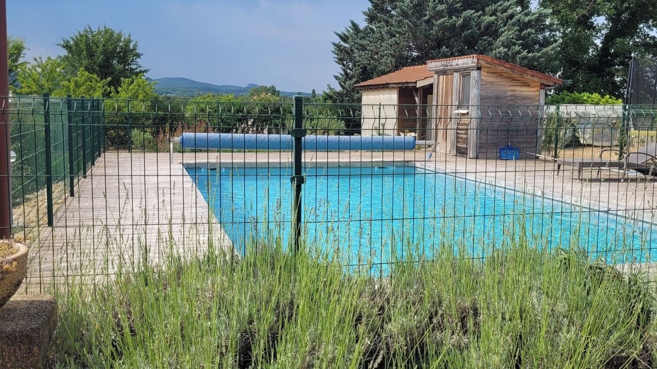 Photo of Outdoor in Saint-Jean-de-Maruejols-et-Avejan