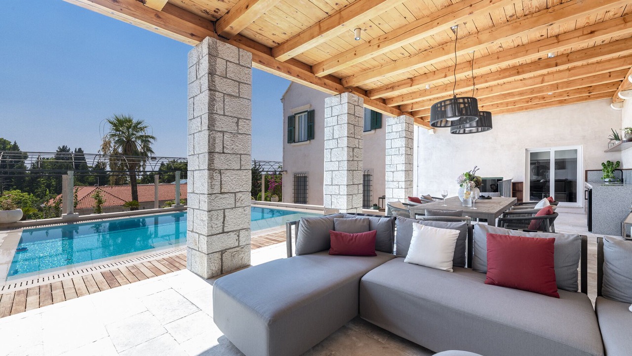 Photo of Outdoor in Pile