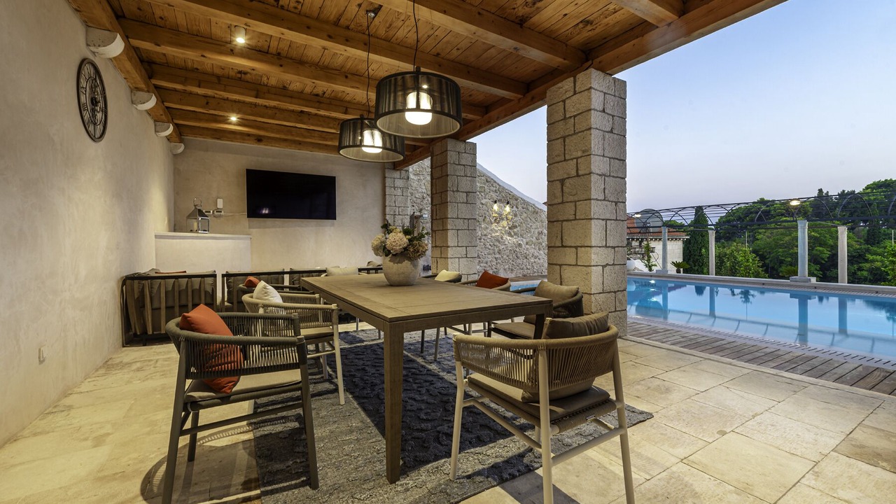 Photo of Outdoor in Pile